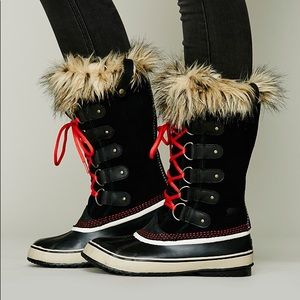 Sorel Joan of Arctic 9 Black and Red Boots